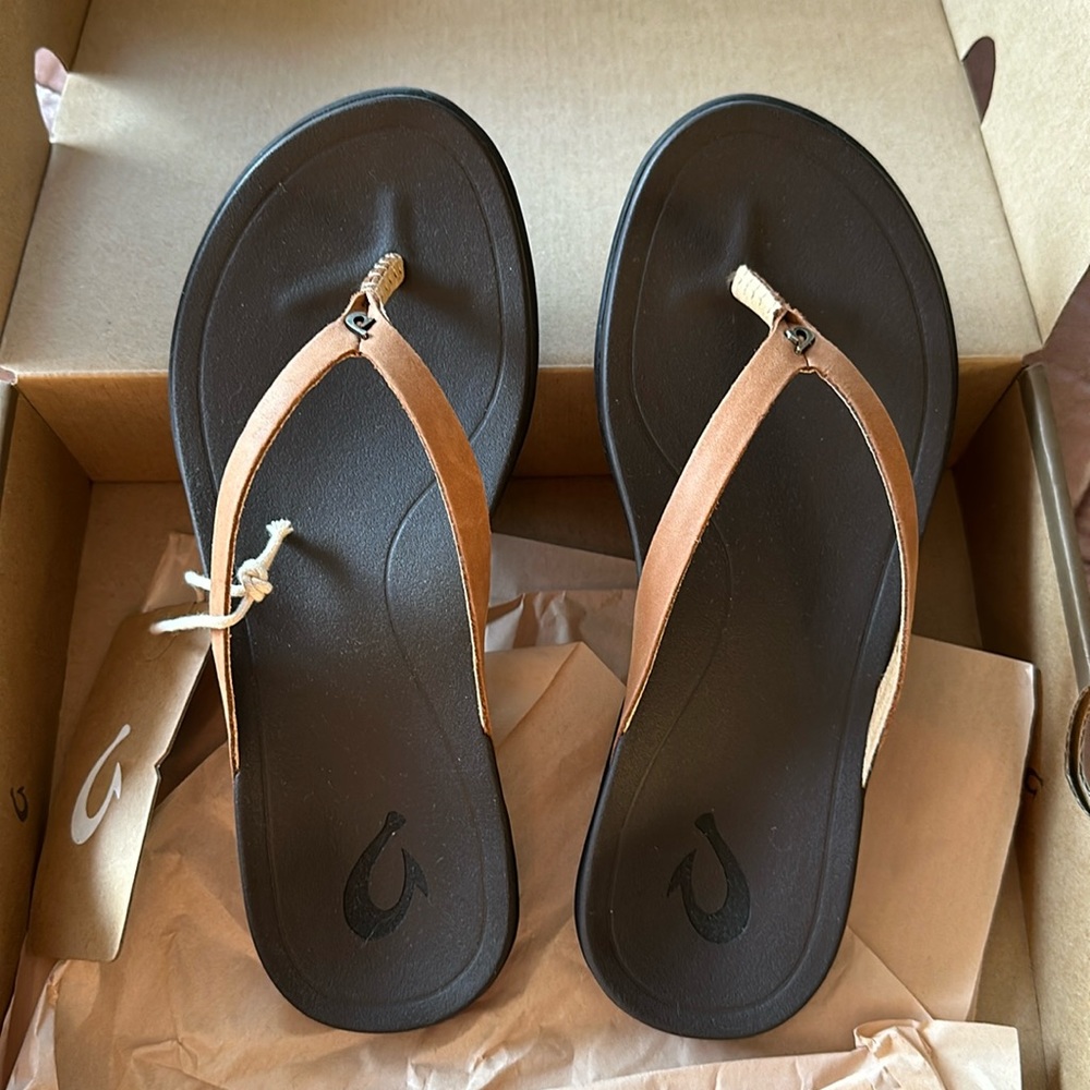 Olukai Sandals - Ho’Opio Leather in Sahara size 6